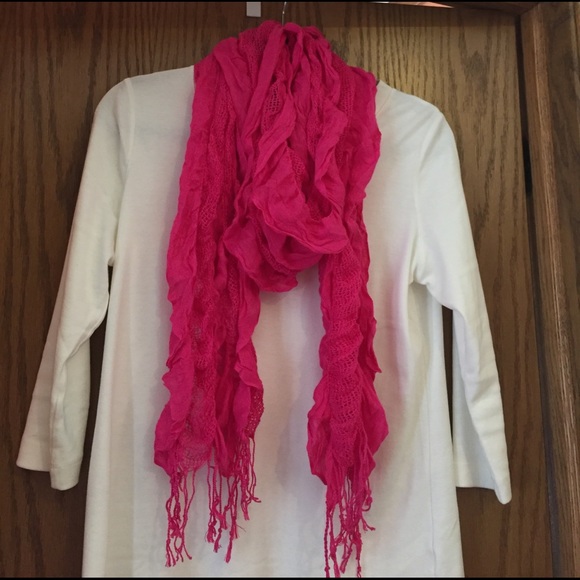 Scarf fringe mesh gathered. Fun scarf - Picture 1 of 3