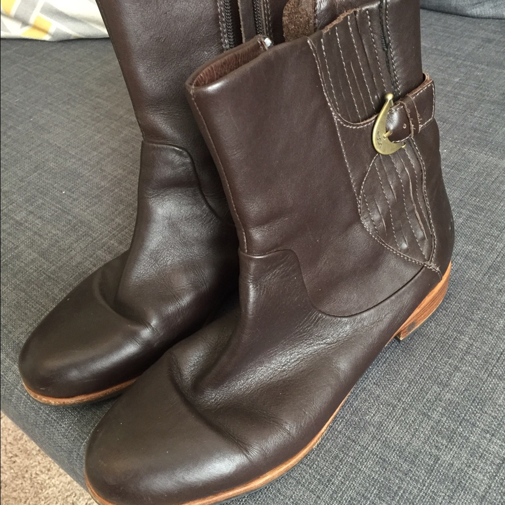 Uggs boots