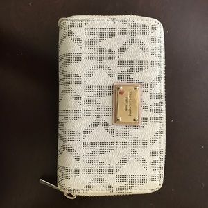 Michael Kors wallet