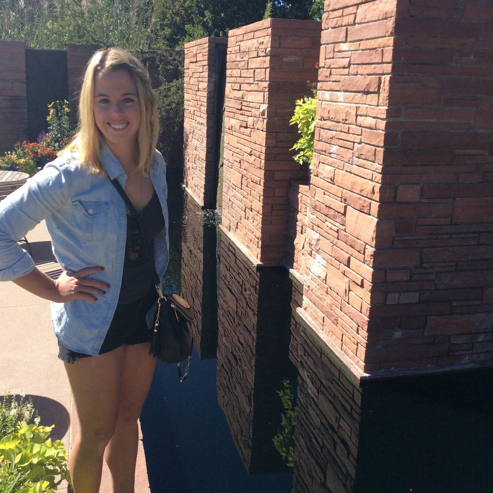 Meet your Posher, Nicole