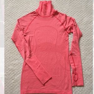 Lululemon long sleeve Swiftly turtleneck 4