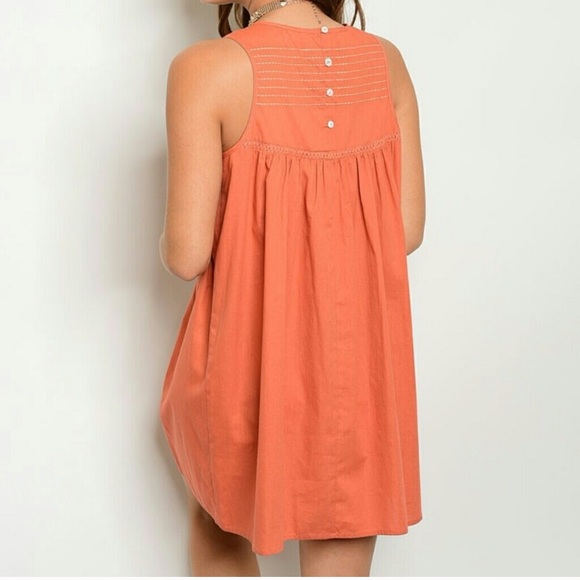 NEW Embroidered shift dress - Picture 2 of 4