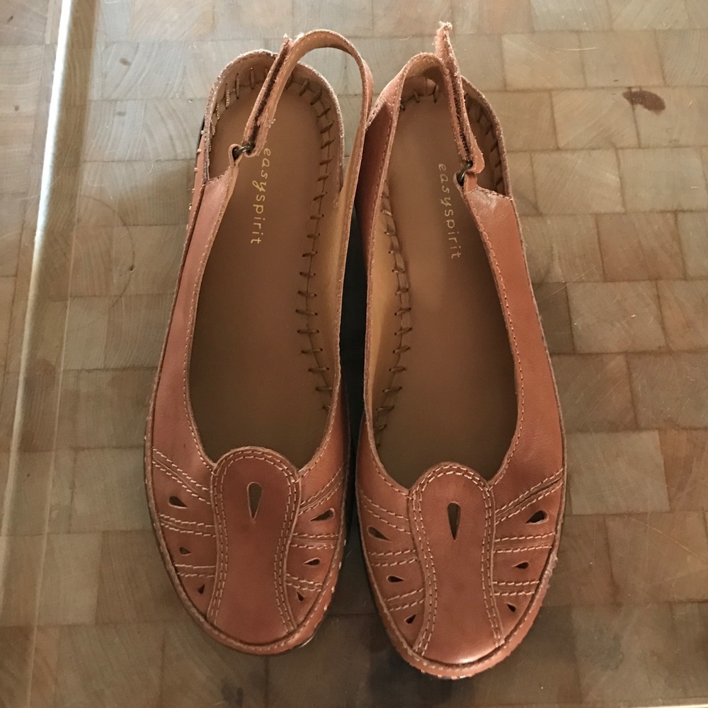 Woman's flat dress shoes.