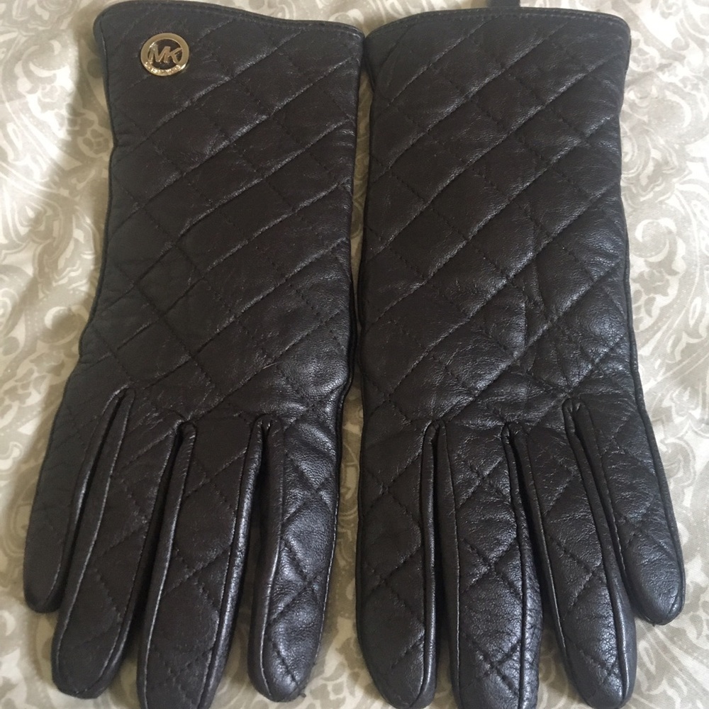 Michael kors leather gloves