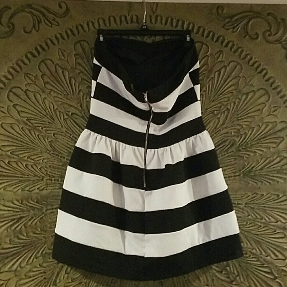 Strapless Black & White Dress, Large - Picture 2 of 4