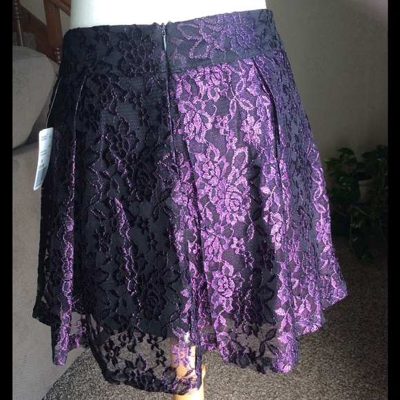 Forever Twentyone Mini Skirt - Picture 5 of 8