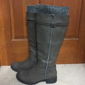 Riding boots