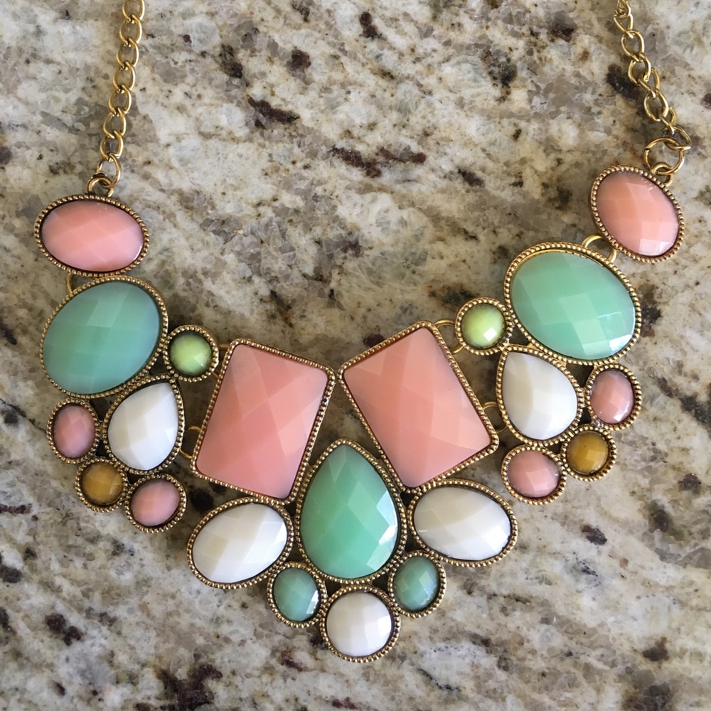 🛍Fashion necklace🛍 - Picture 2 of 3