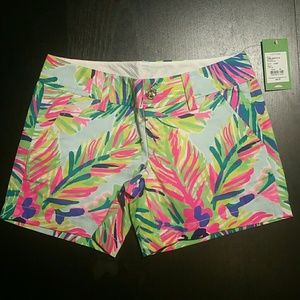 Lilly Pulitzer NWT Multi Island Time size 00 Short