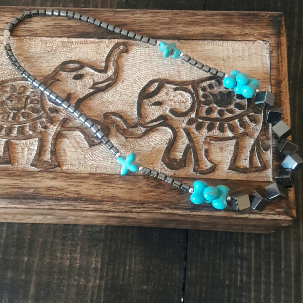 HP🎉BEST IN JEWELRY🎉Turquoise&Hematite Necklace