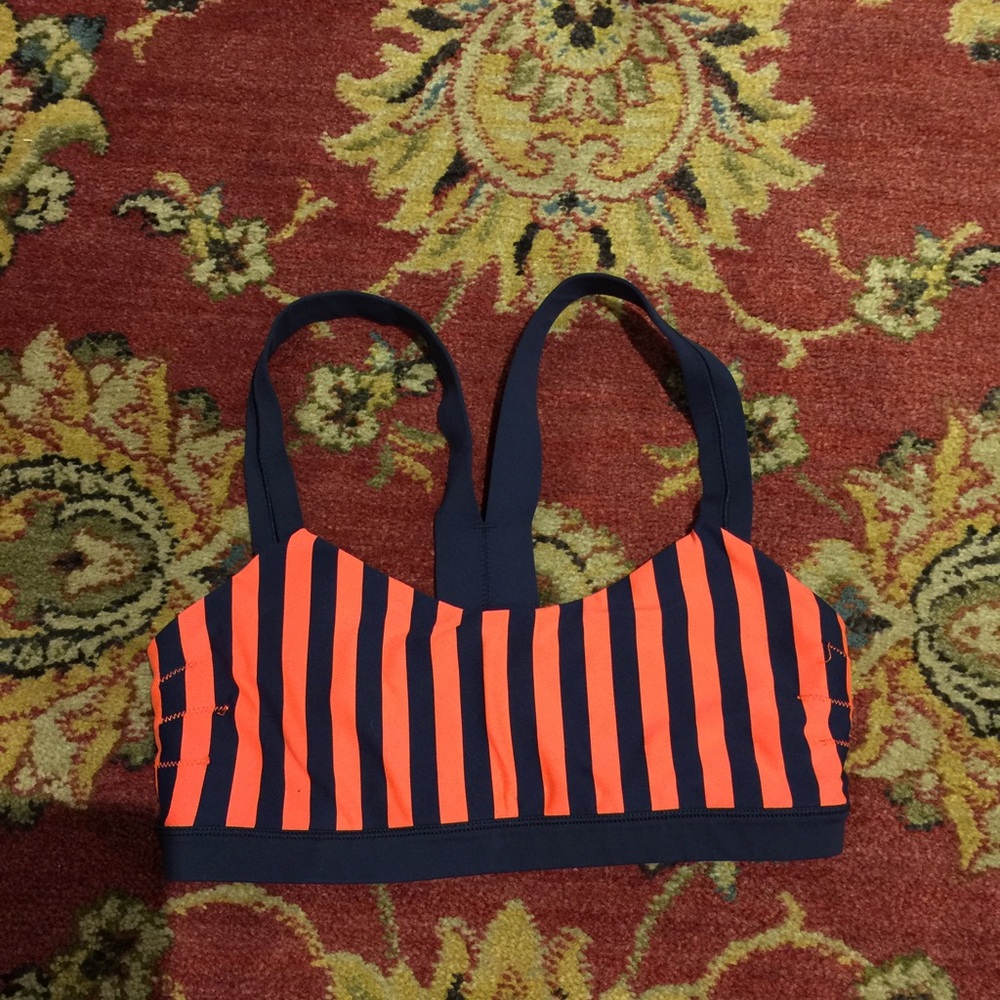 Lululemon cardio kick bra size 6