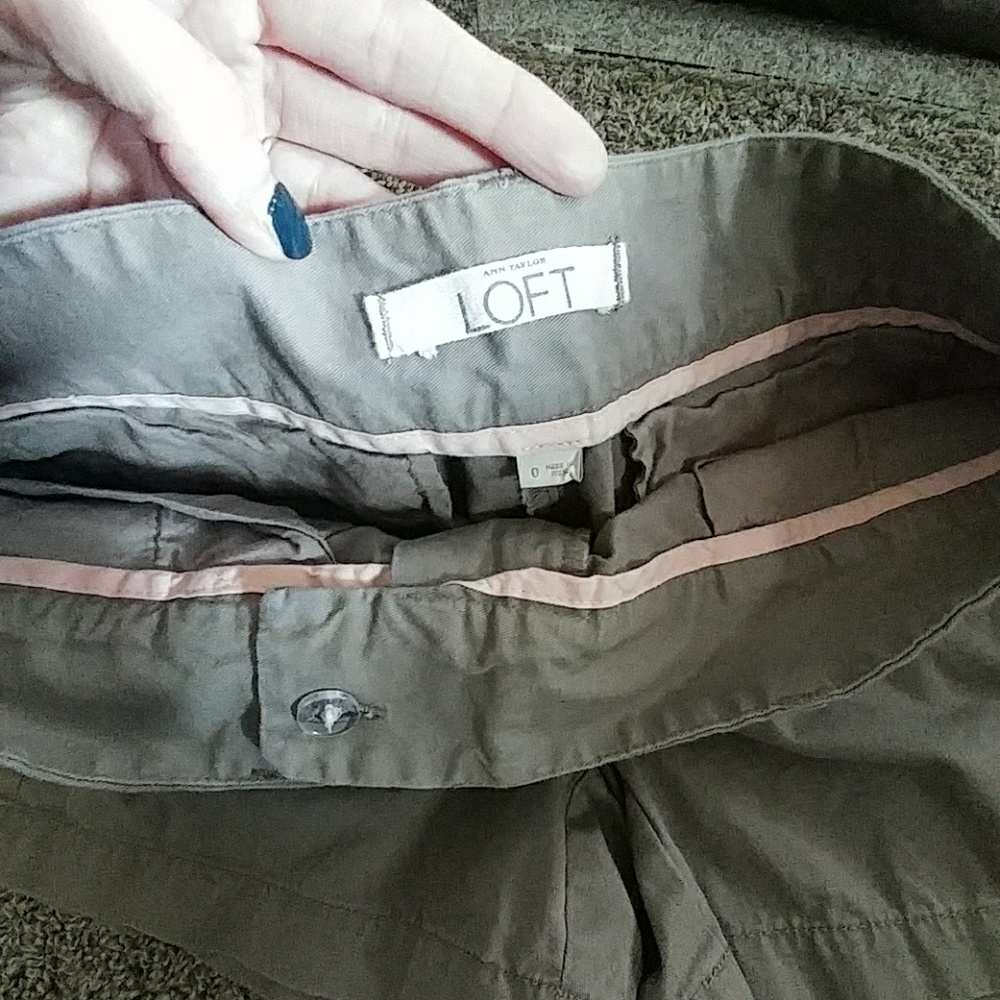 { Loft } Khaki Shorts - Picture 5 of 7