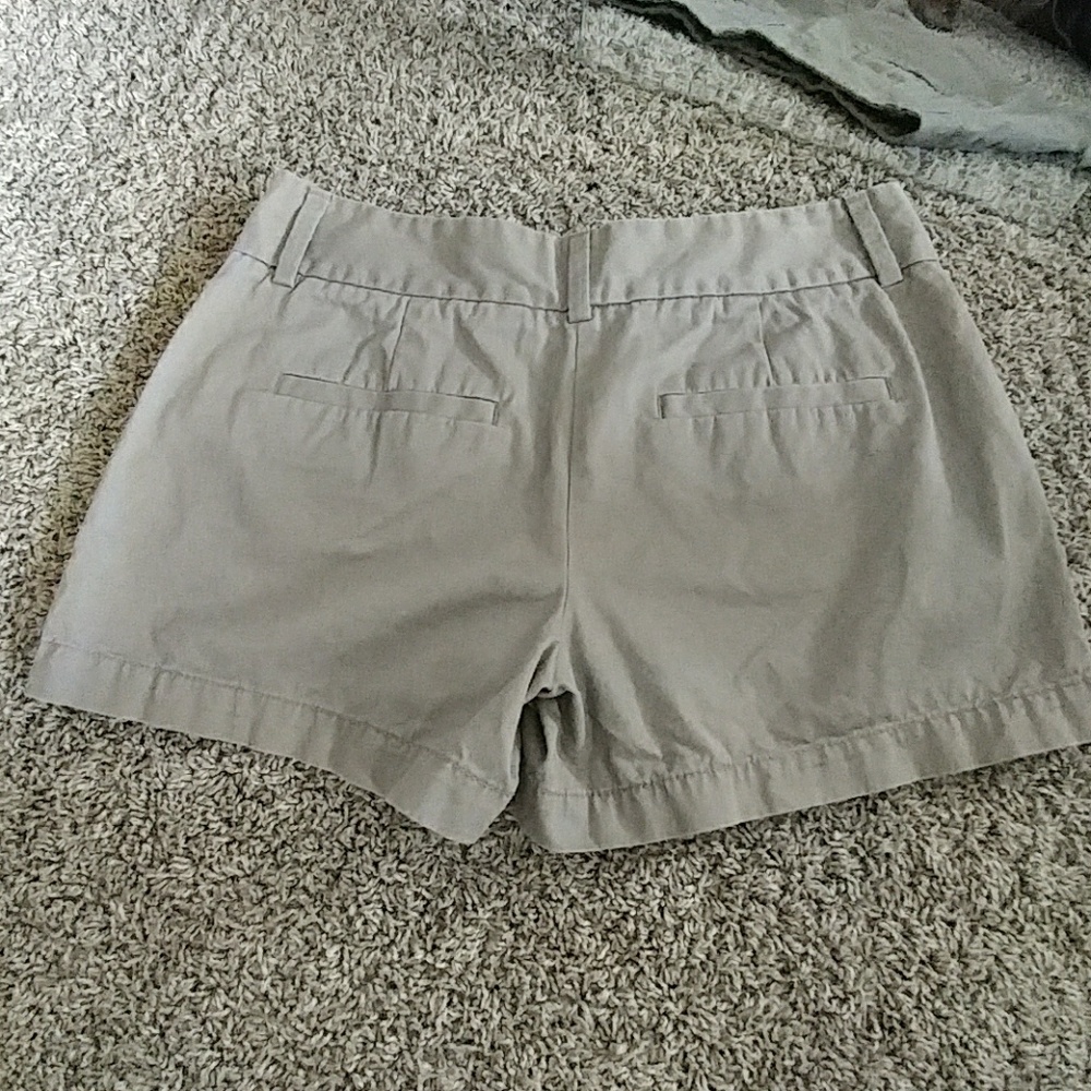 { Loft } Khaki Shorts - Picture 2 of 7