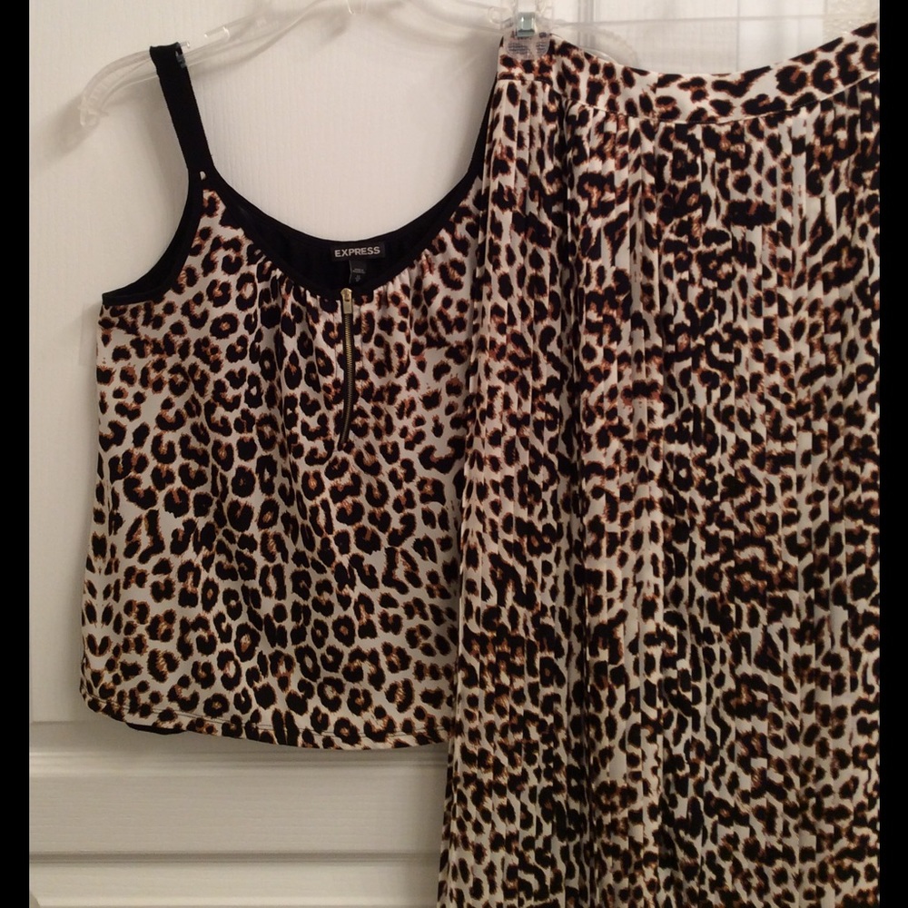 Express Matching  Leopard Tank Top & Skirt
