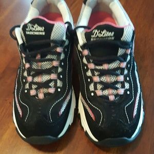 D Lites Skechers