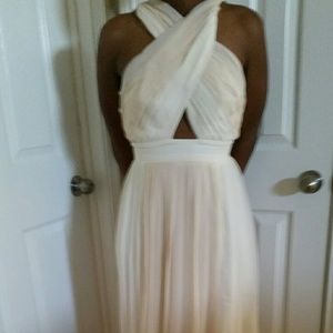 Gianni Bini Size Small Cream Nude White Dress