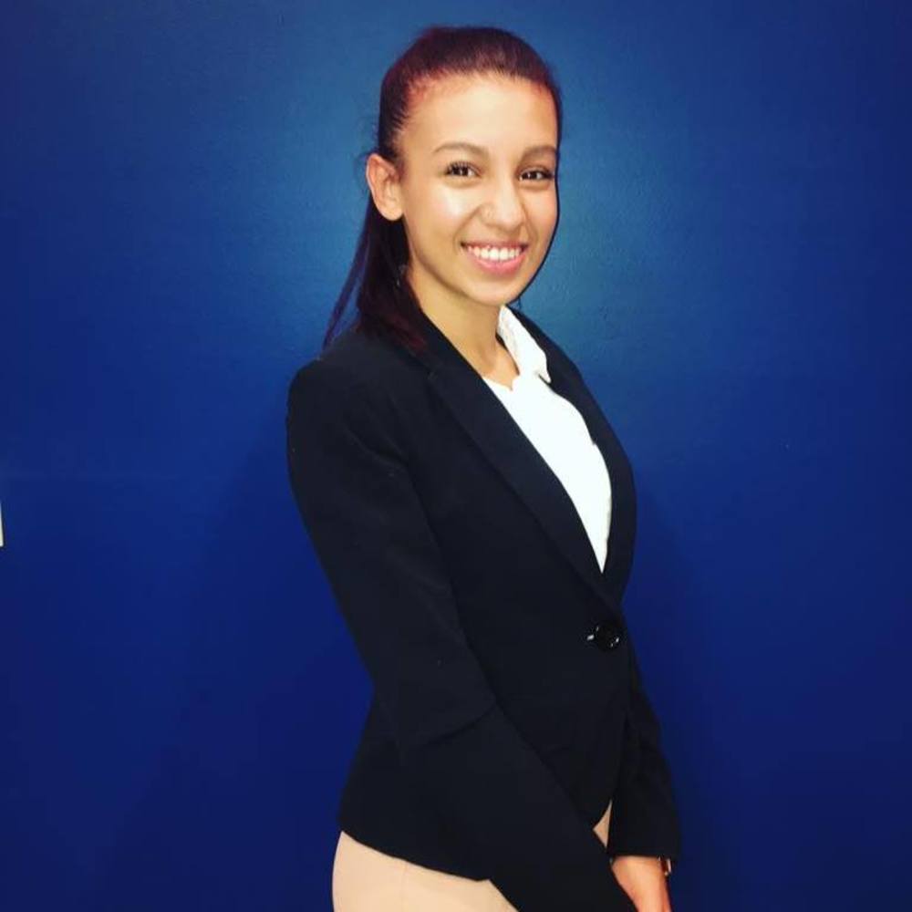 Meet your Posher, Eva