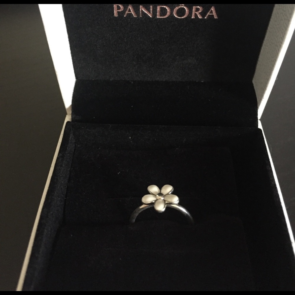 PANDORA darling Daisy ring