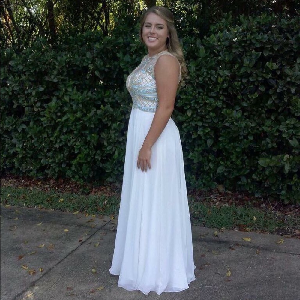 Sherri Hill prom dress