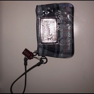 Coach Poppy wristlet