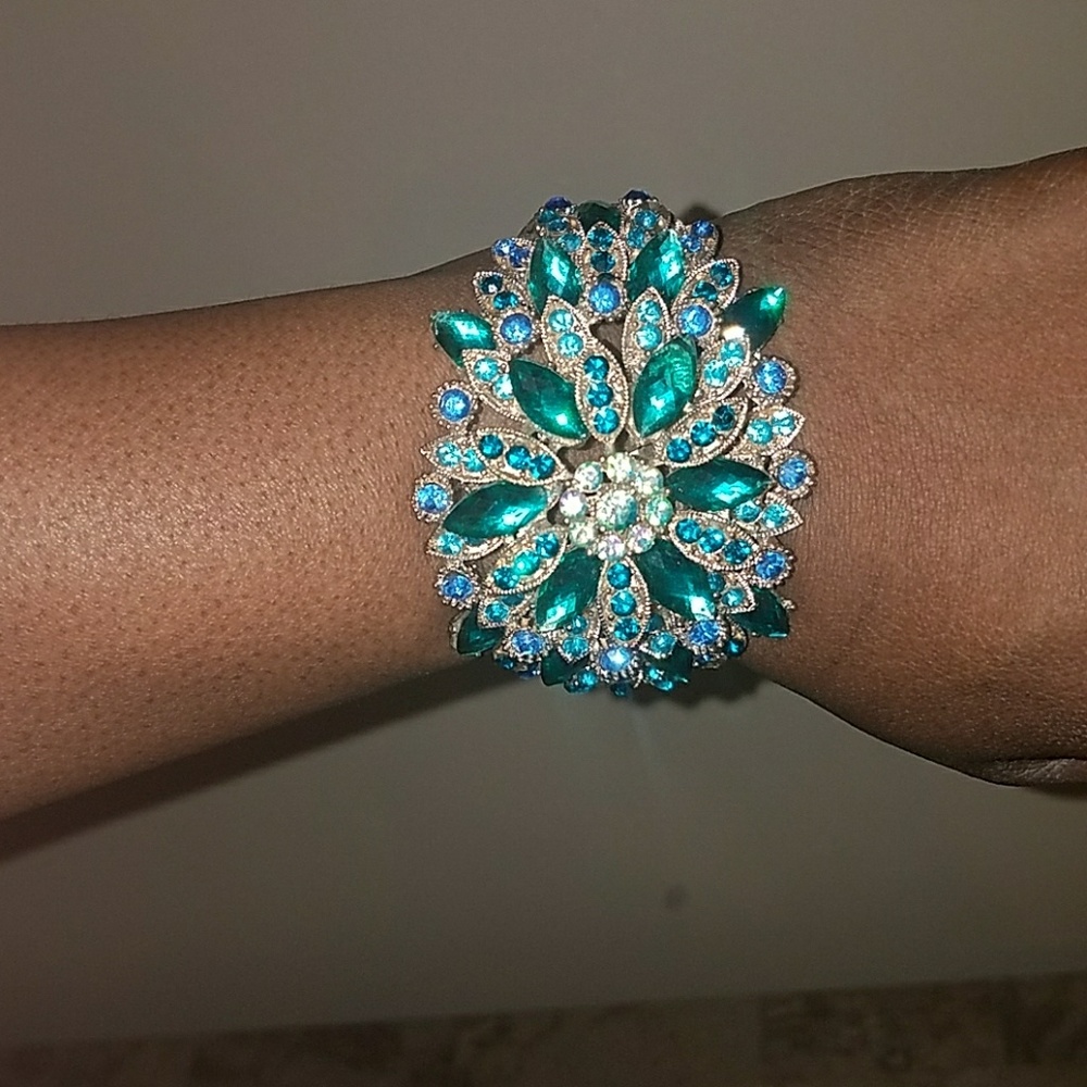 Bracelet - Picture 3 of 3