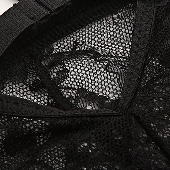 Black lingerie set - Picture 4 of 4