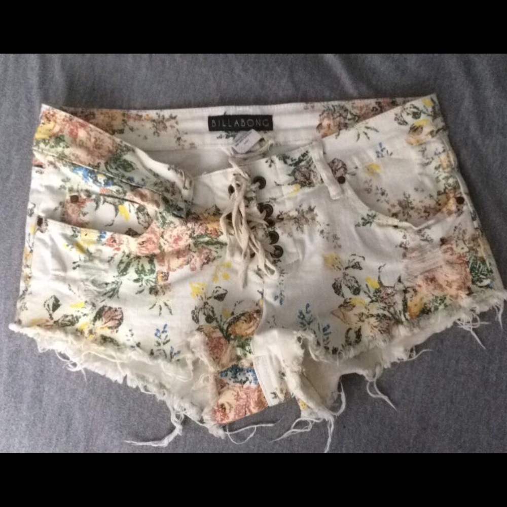 Billabong Floral Shorts PacSun Size 1