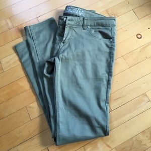 dELIA's Olivia Stretch Jeggings