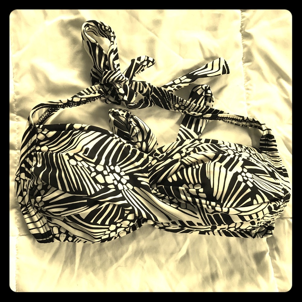 Bisou bisou blank and white bikini top large