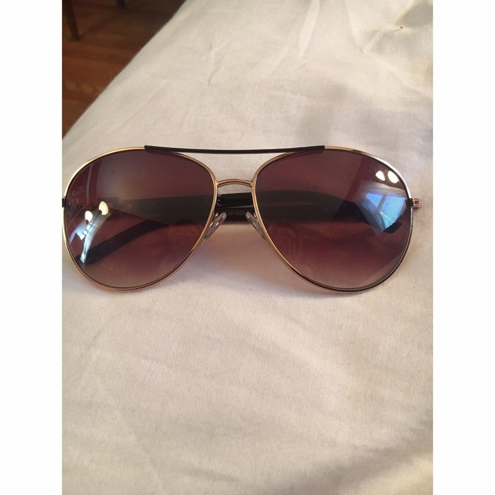Jessica Simpson Sunglasses