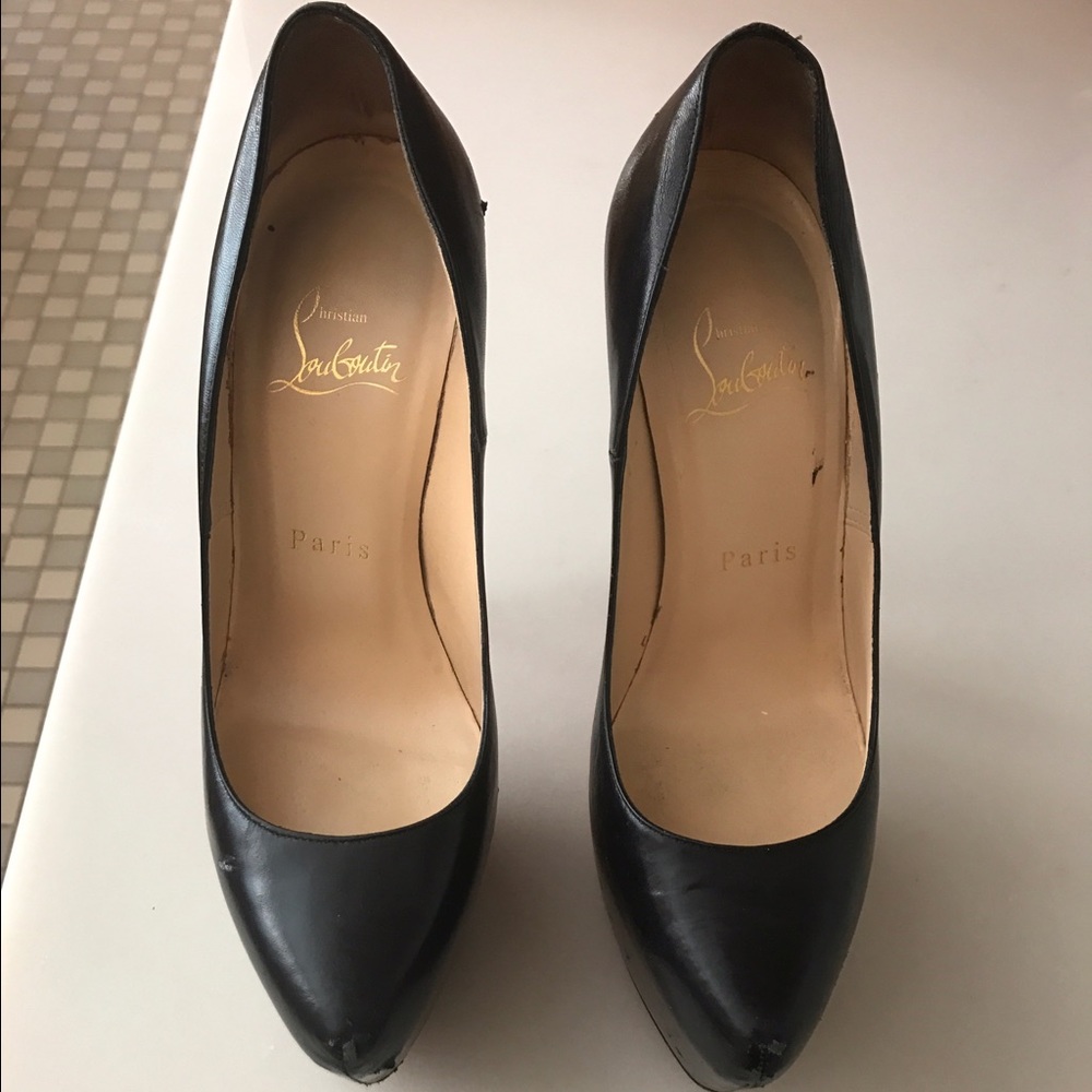 Christian louboutin daffodile black size 6.5