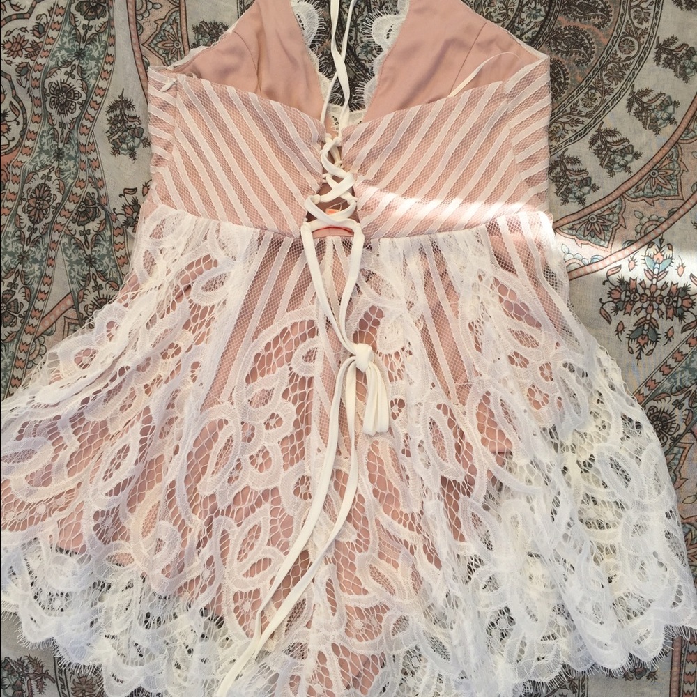 White lace romper, rompers, lace romper, lace - Picture 3 of 6