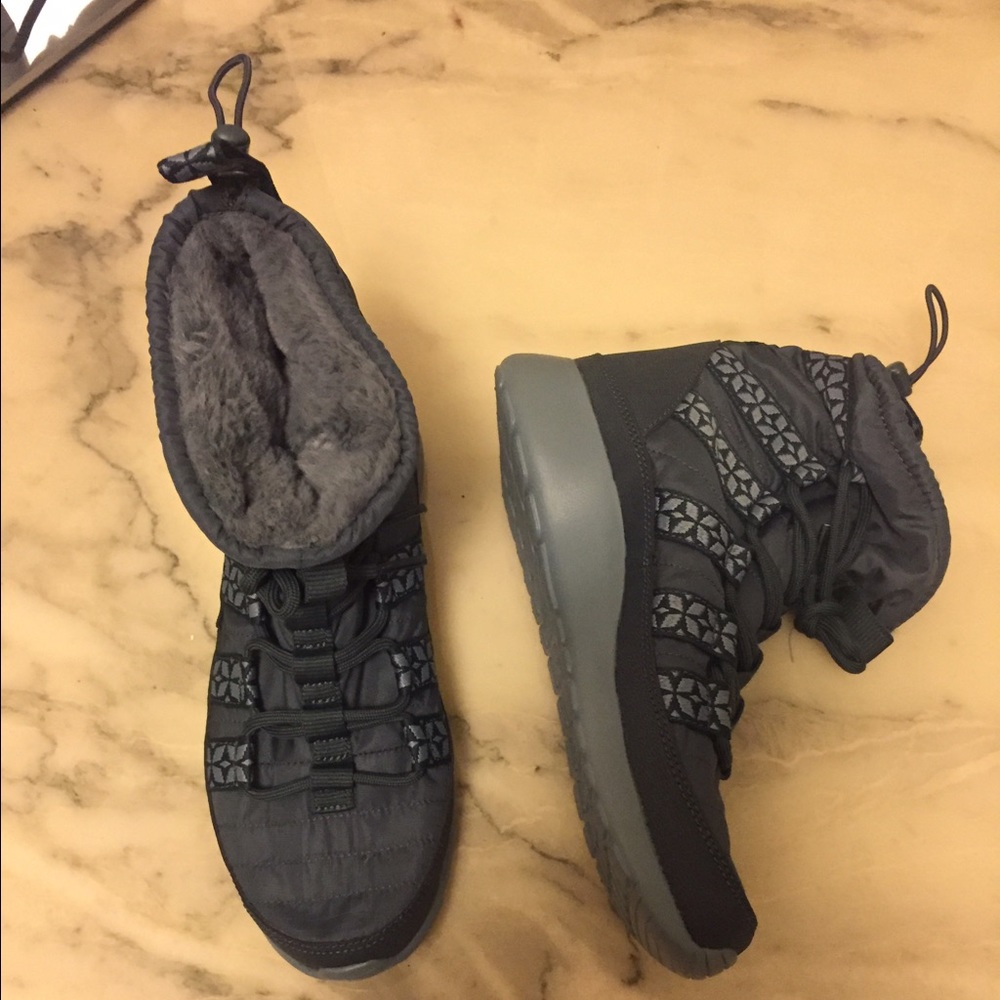 Nike winter boots