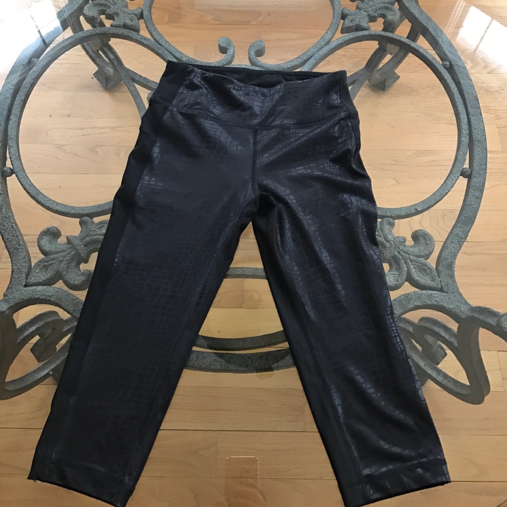 Women's capris