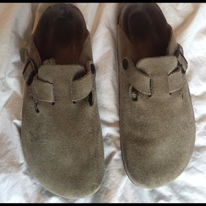 Tan Birkenstock Clogs Size 39 (EU)