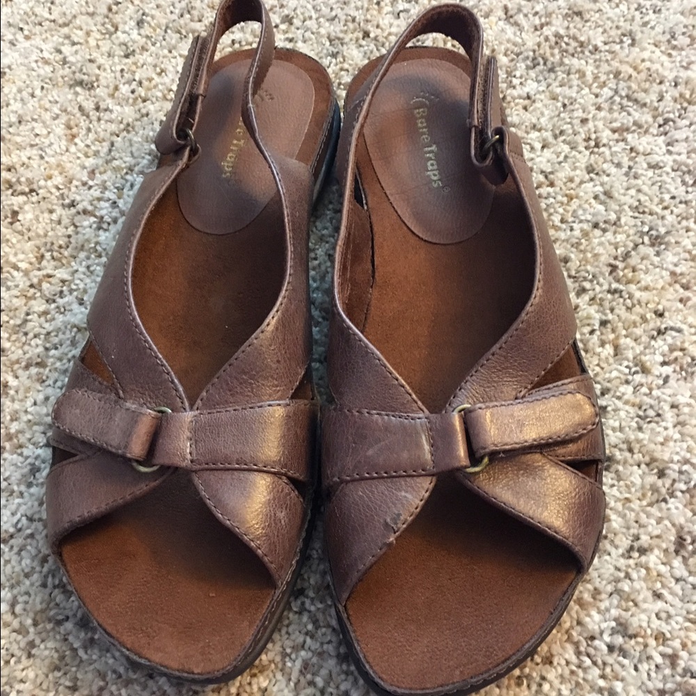 Bare Traps Sandals