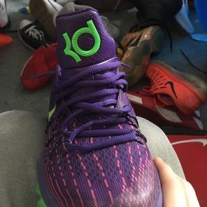 Kd 8 MVP size 6.5 only worn 3 times 85$ lowest $75