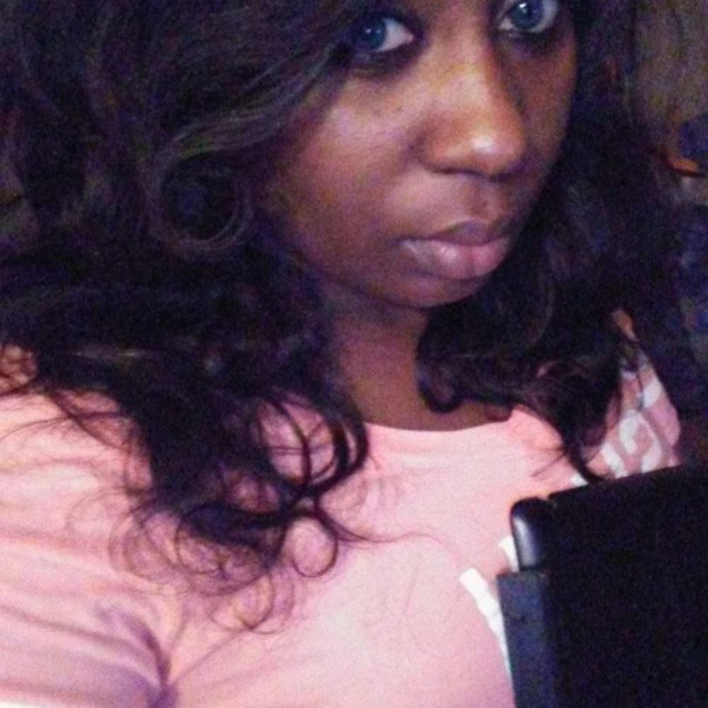 Meet your Posher, Angela