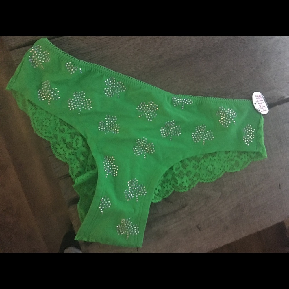 Rare shamrock limited edition new with tag undies