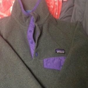 Patagonia sweatshirt