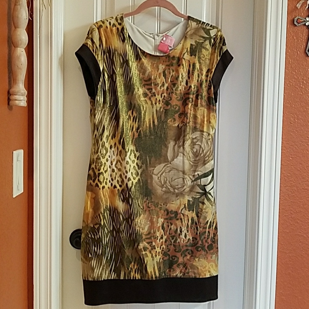 Super hot, shimmery Cache animal print dress