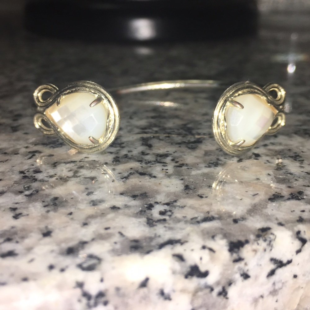 Kendra Scott bracelet