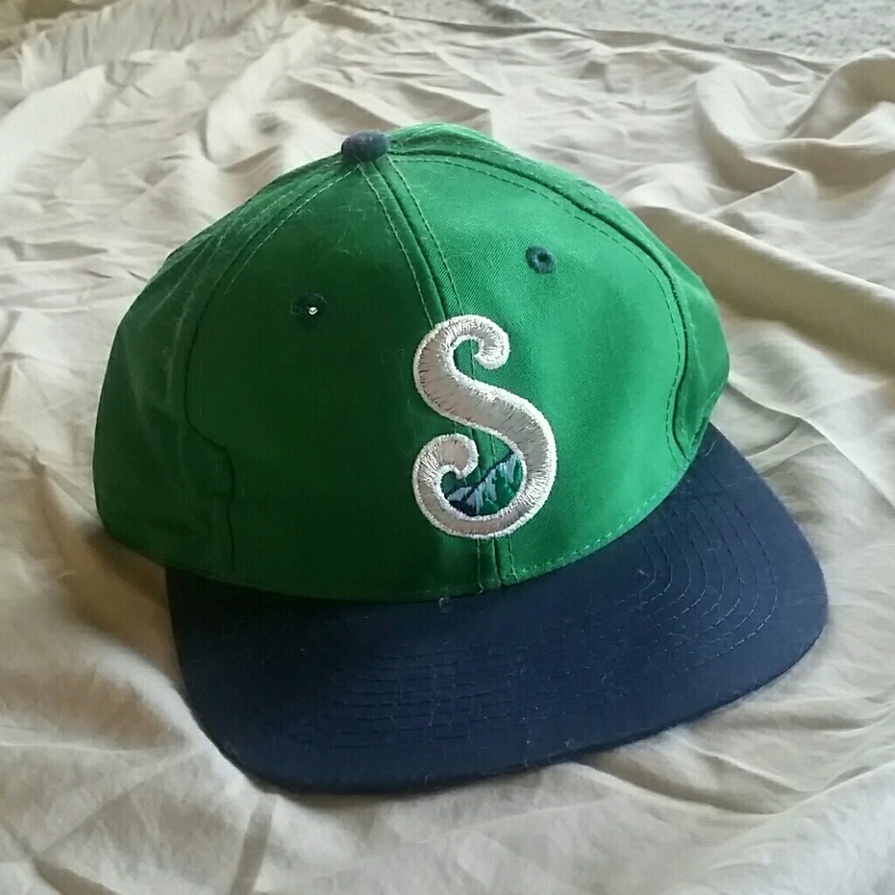 Retro Snapback Hat