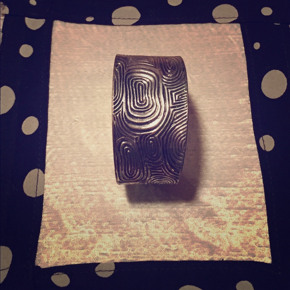 Silver cuff - Picture 1 of 2