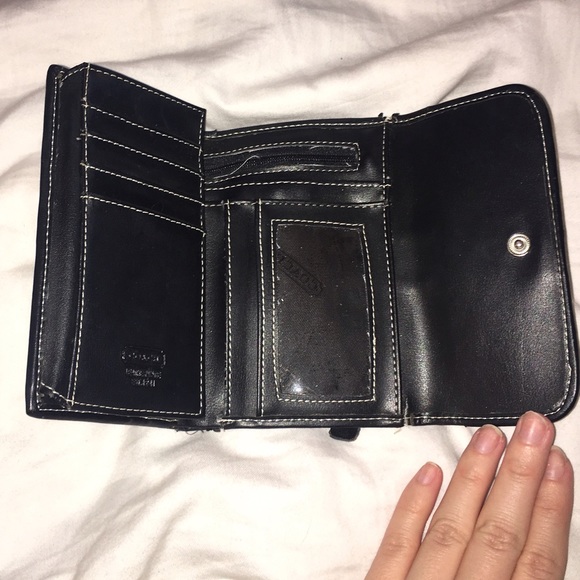Authentic Coach Wallet - Picture 4 of 4