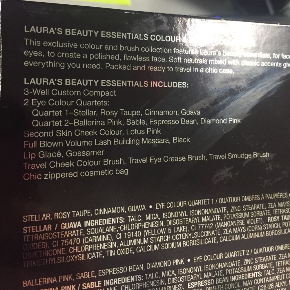 Laura Mercier essentials color and brush set
