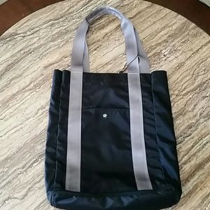 Black tote