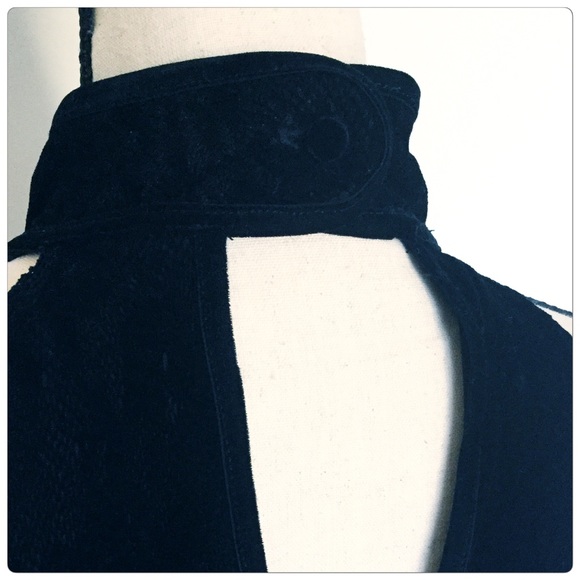 🎉HP🎉 Black Flocked Lace Top - Picture 5 of 6