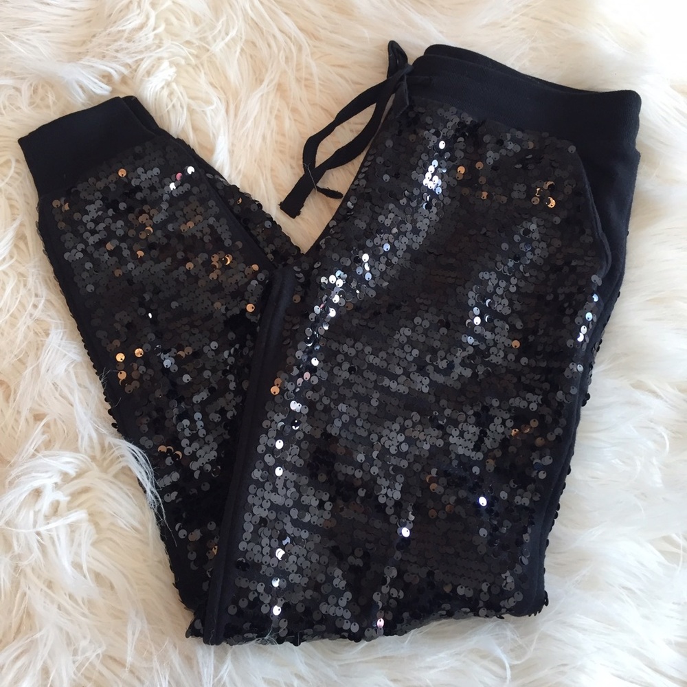 Victoria’s Secret PINK BLING JOGGERS!