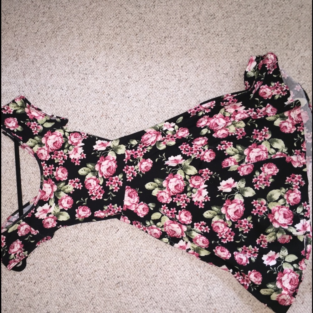 Skater/a-line dress Small cross cross back